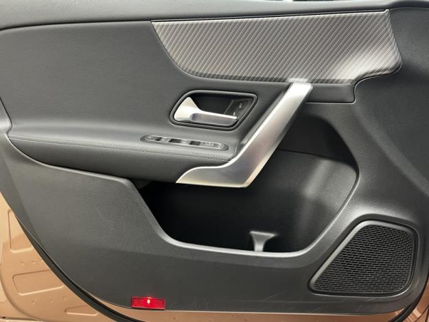 MERCEDES-BENZ Classe A 180 Progressive Line  