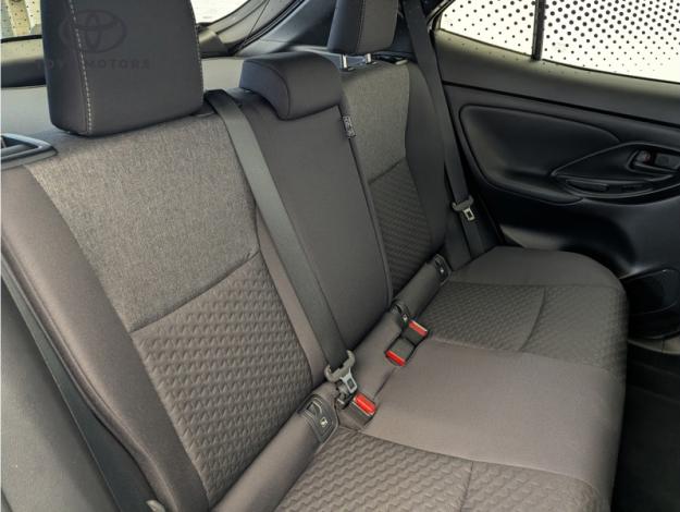 TOYOTA Yaris Cross 1.5 HYBRID 116H DESIGN AUTO  