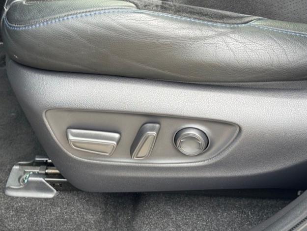 TOYOTA RAV4 AWD-i 222ch Collection Pack Confort + TO  