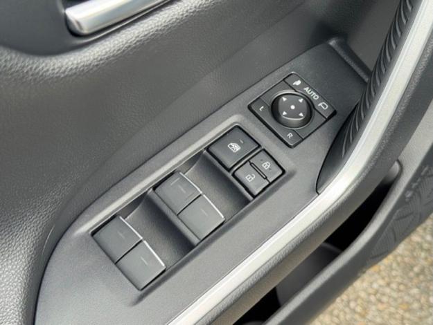 TOYOTA RAV4 AWD-i 222ch Collection Pack Confort + TO  