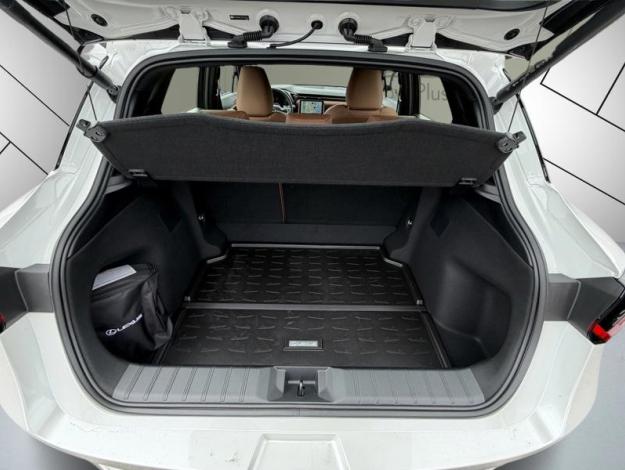 LEXUS LBX 1.5 136H 2WD Relax Pack Advanced  LBX HYBRIDE 2WD RELAX PKADVANCED MY26