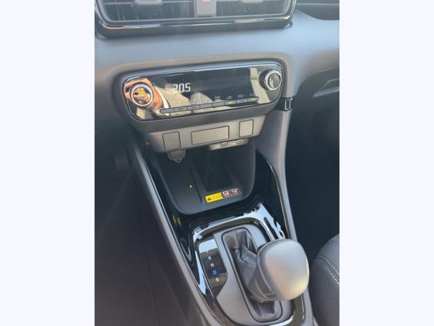 TOYOTA Yaris Hybride 116h Design  YARIS HYBRIDE 116H DESIGN VD MY26