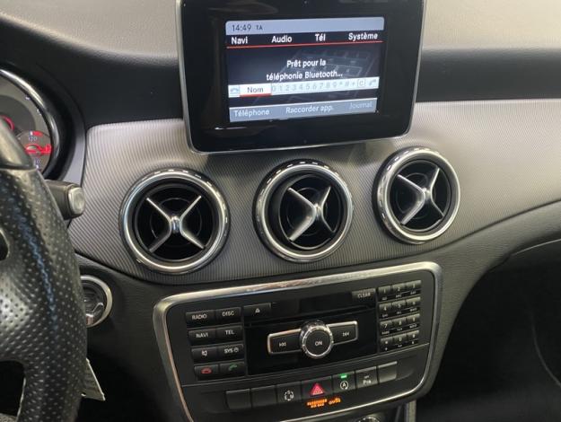 MERCEDES-BENZ GLA 180 d  