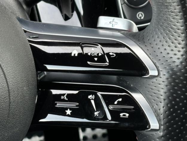 MERCEDES-BENZ GLA 200 d AMG Line  GLA 200 d AMG Line