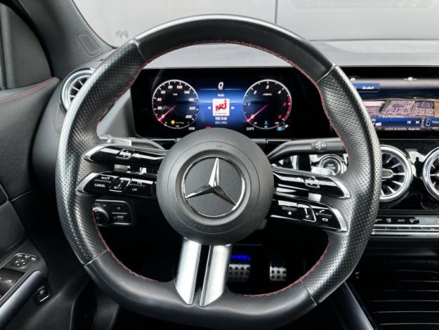 MERCEDES-BENZ GLA 200 d AMG Line  GLA 200 d AMG Line