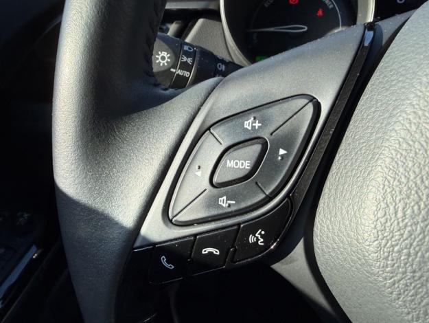 TOYOTA C-HR 1.8 Hybride 122 Design  