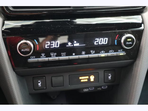 TOYOTA Yaris Cross 1.5 HYBRID 130H TRAIL AUTO   