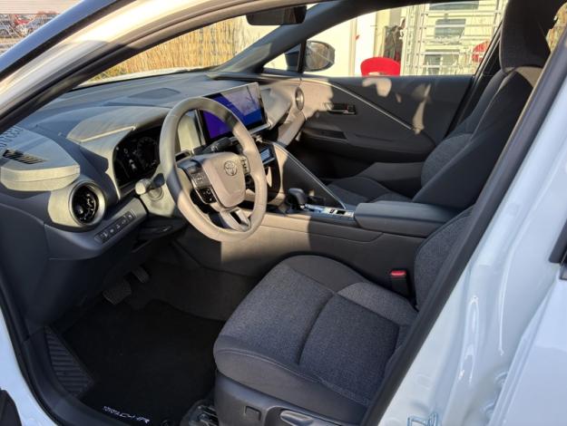 TOYOTA C-HR 2.0 PHEV 225 Graphic  C HR PHEV 225 GRAPHIC MY26