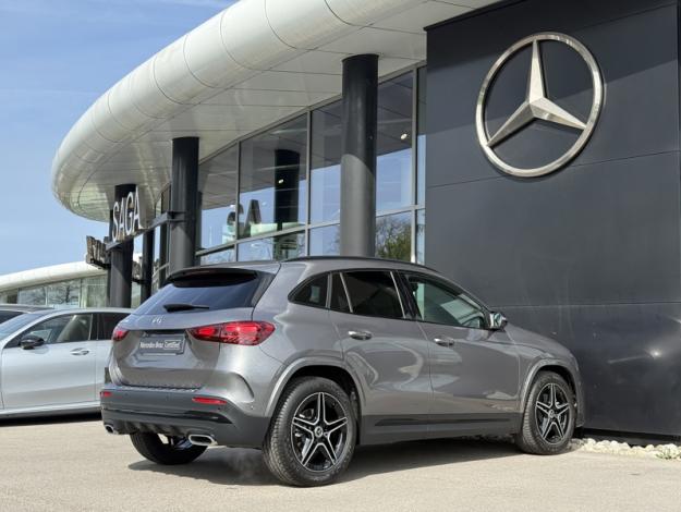 MERCEDES-BENZ GLA 180 AMG Line  GLA 180 AMG Line