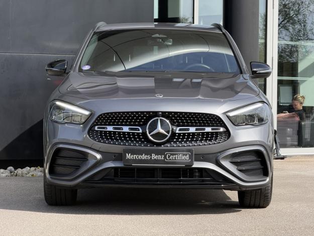 MERCEDES-BENZ GLA 180 AMG Line  GLA 180 AMG Line