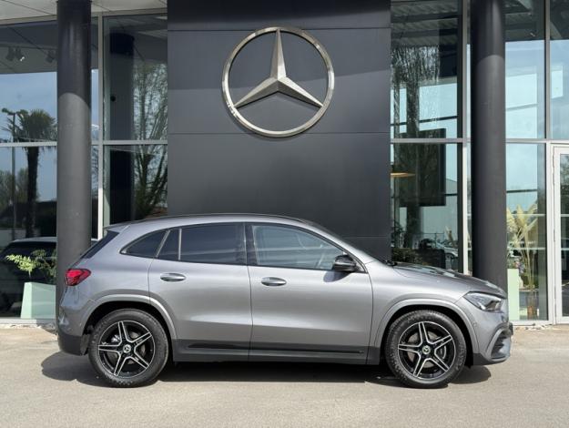 MERCEDES-BENZ GLA 180 AMG Line  GLA 180 AMG Line