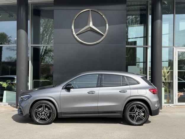 MERCEDES-BENZ GLA 180 AMG Line  GLA 180 AMG Line