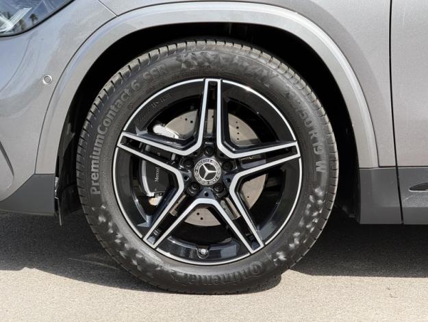 MERCEDES-BENZ GLA 180 AMG Line  GLA 180 AMG Line