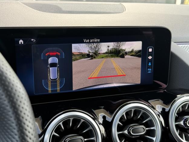 MERCEDES-BENZ GLA 180 AMG Line  GLA 180 AMG Line