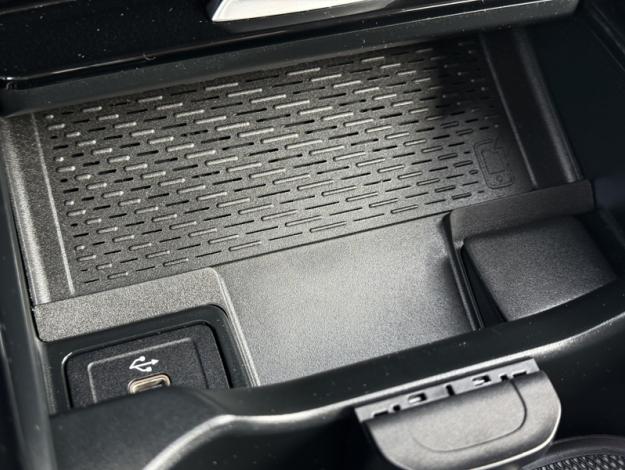 MERCEDES-BENZ GLA 180 AMG Line  GLA 180 AMG Line