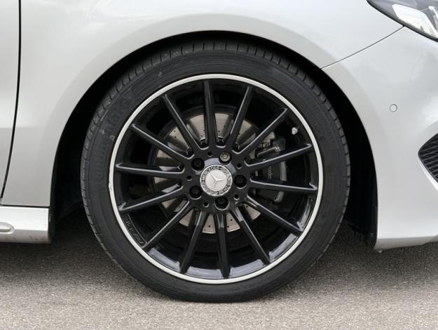 MERCEDES-BENZ Classe B B 180 d Fascination  