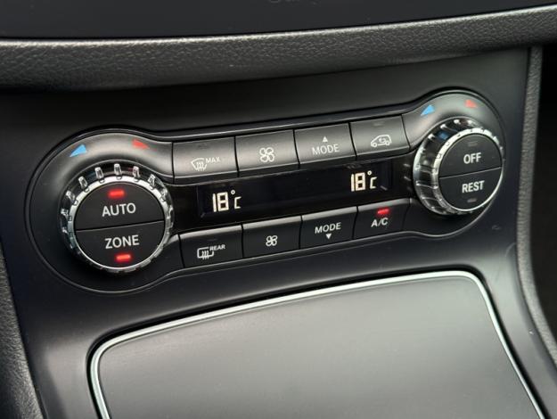 MERCEDES-BENZ Classe B B 180 d Fascination  