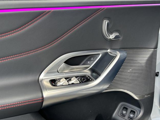 MERCEDES-BENZ GLC SUV GLC 400 4MATIC avec technologie EQ AMG Line  GLC 400 4M avec technologie EQ AMG Line