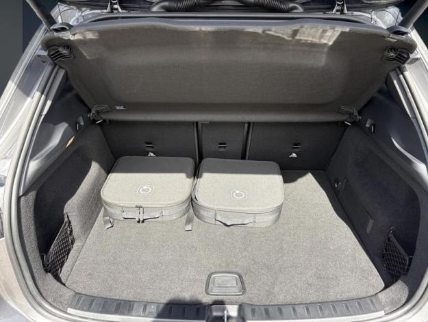 MERCEDES-BENZ EQA 250+ AMG Line  EQA 250+ AMG Line