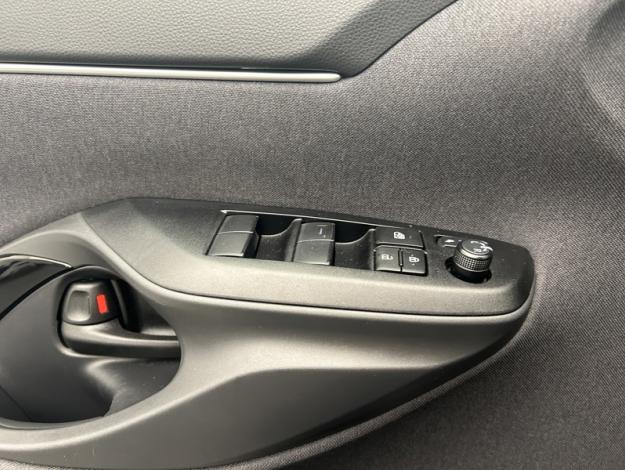 TOYOTA Yaris Cross 1.5 HYBRID 130H DESIGN Cargo  