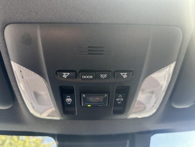 TOYOTA Corolla Hybride 184h Design  COROLLA TS NG 184H DESIGN TO MY22