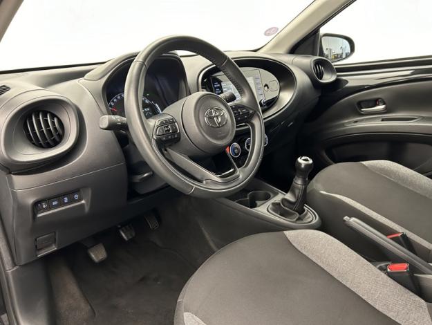 TOYOTA Aygo X 1.0 VVT-i 72 Dynamic   