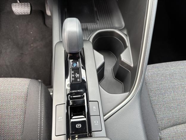 TOYOTA C-HR 1.8 Hybride 140 Graphic  C HR HYBRID140 GRAPHIC MY26