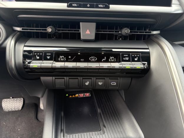 TOYOTA C-HR 1.8 Hybride 140 Graphic  C HR HYBRID140 GRAPHIC MY26