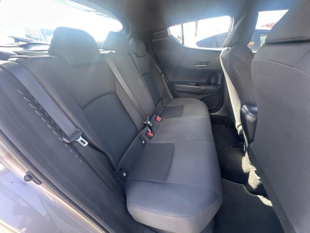 TOYOTA C-HR 122h Dynamic Business  