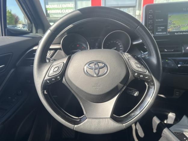 TOYOTA C-HR 122h Dynamic Business  