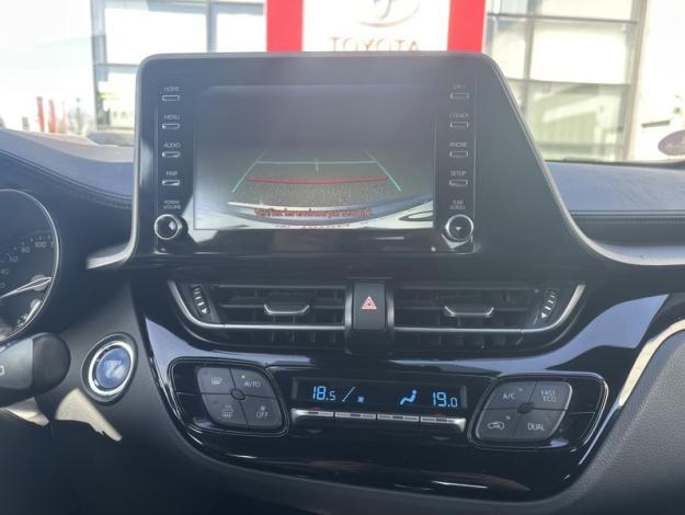 TOYOTA C-HR 122h Dynamic Business  