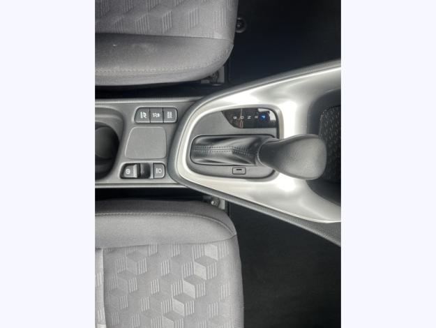 TOYOTA Yaris 116h Dynamic  