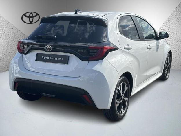 TOYOTA Yaris 116h Design  
