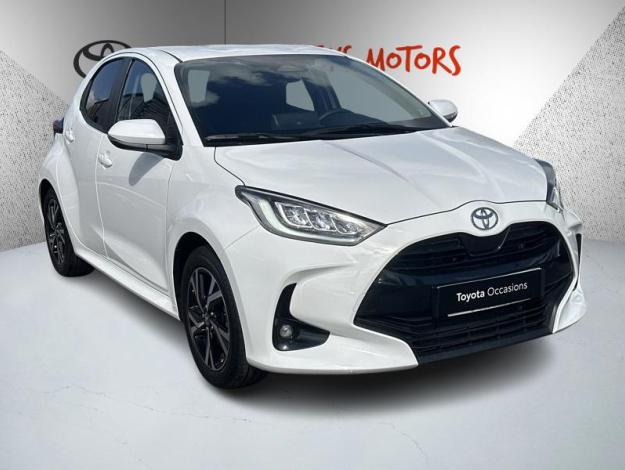 TOYOTA Yaris 116h Design  