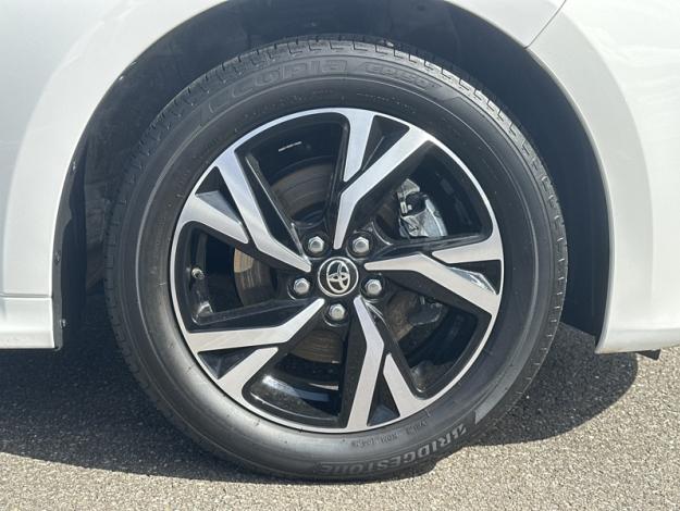 TOYOTA Yaris 116h Design  