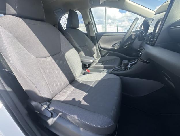 TOYOTA Yaris 116h Design  