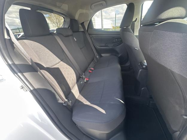 TOYOTA Yaris 116h Design  