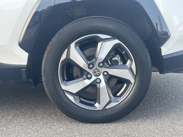 TOYOTA RAV4 PHEV Hybrid PHEV AWD Design Business   