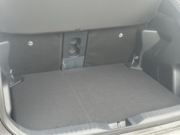 TOYOTA Yaris Cross 1.5 HYBRID 116H DESIGN BUSINESS PACK CARGO  