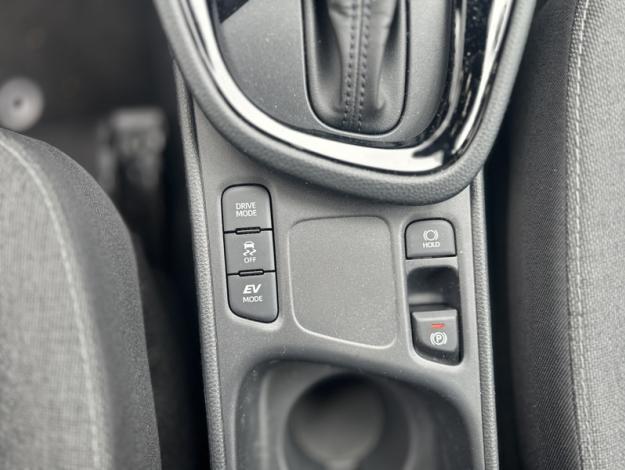 TOYOTA Yaris Cross 1.5 HYBRID 116H DESIGN BUSINESS PACK CARGO  