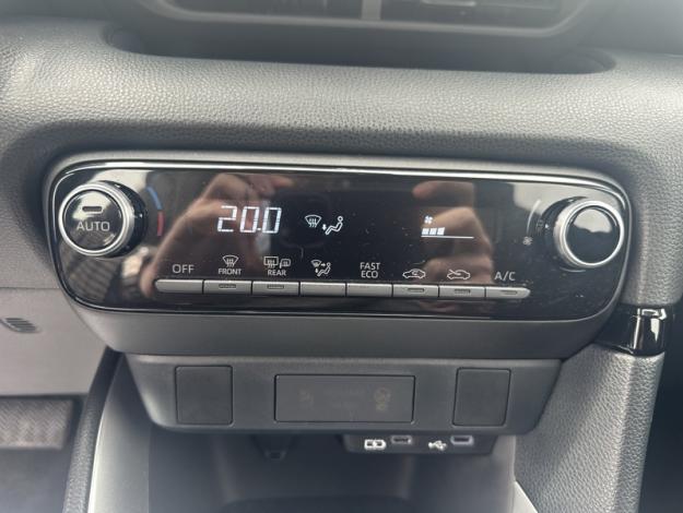 TOYOTA Yaris Hybride 116h Dynamic  