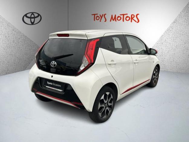 TOYOTA Aygo 1.0 VVT-i x-play  