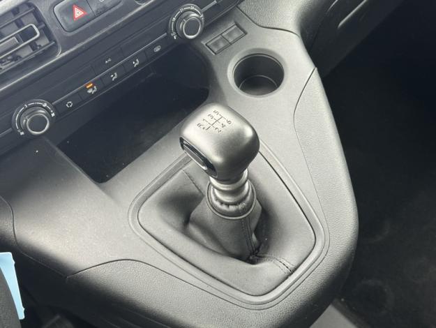 TOYOTA Proace City Verso 1.2 LONG 110 VVT-I DYNAMIC  