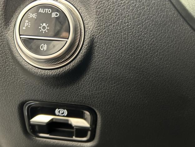 MERCEDES-BENZ C 220 d Berline AMG Line Pano  