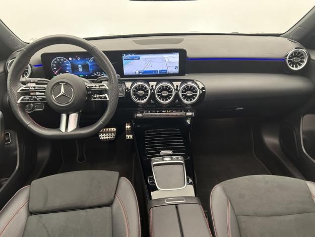 MERCEDES-BENZ A 250  e AMG Pack Night Toit Pano  