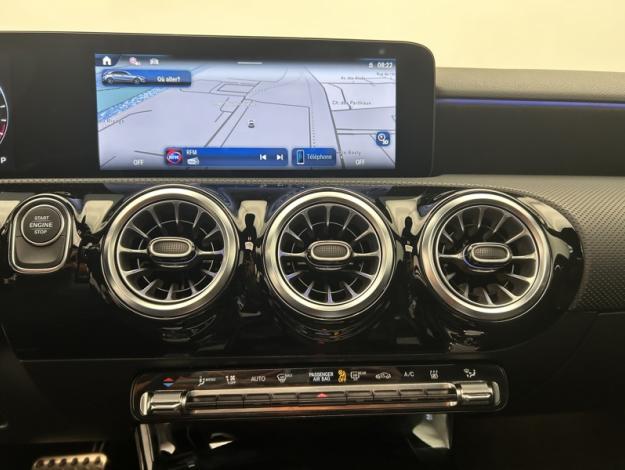 MERCEDES-BENZ A 250  e AMG Pack Night Toit Pano  