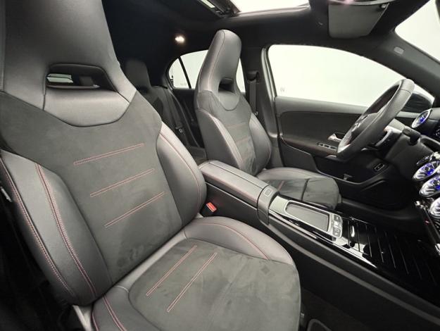 MERCEDES-BENZ A 250  e AMG Pack Night Toit Pano  