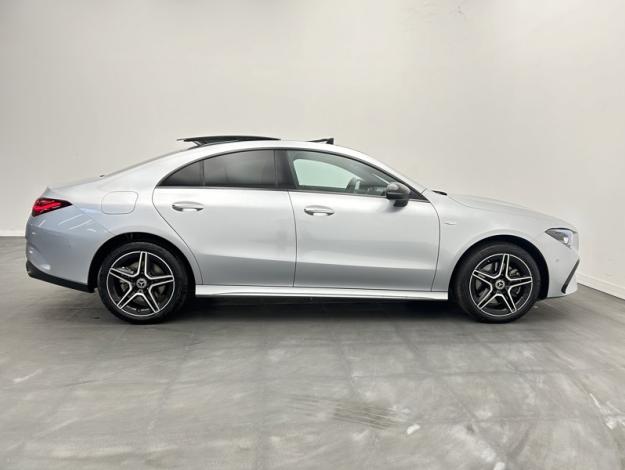 MERCEDES-BENZ CLA 250 e Coupé AMG Pack Night Pano  