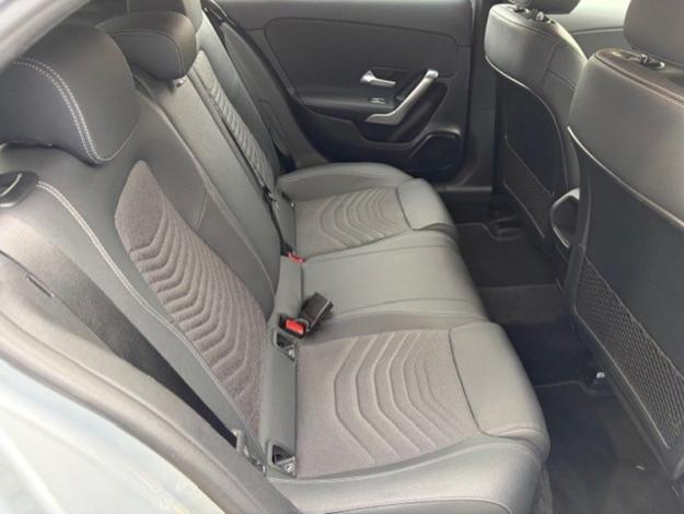 MERCEDES-BENZ A 180 d Luxury Line  