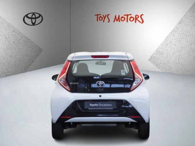 TOYOTA Aygo 1.0 VVT-i x-play  